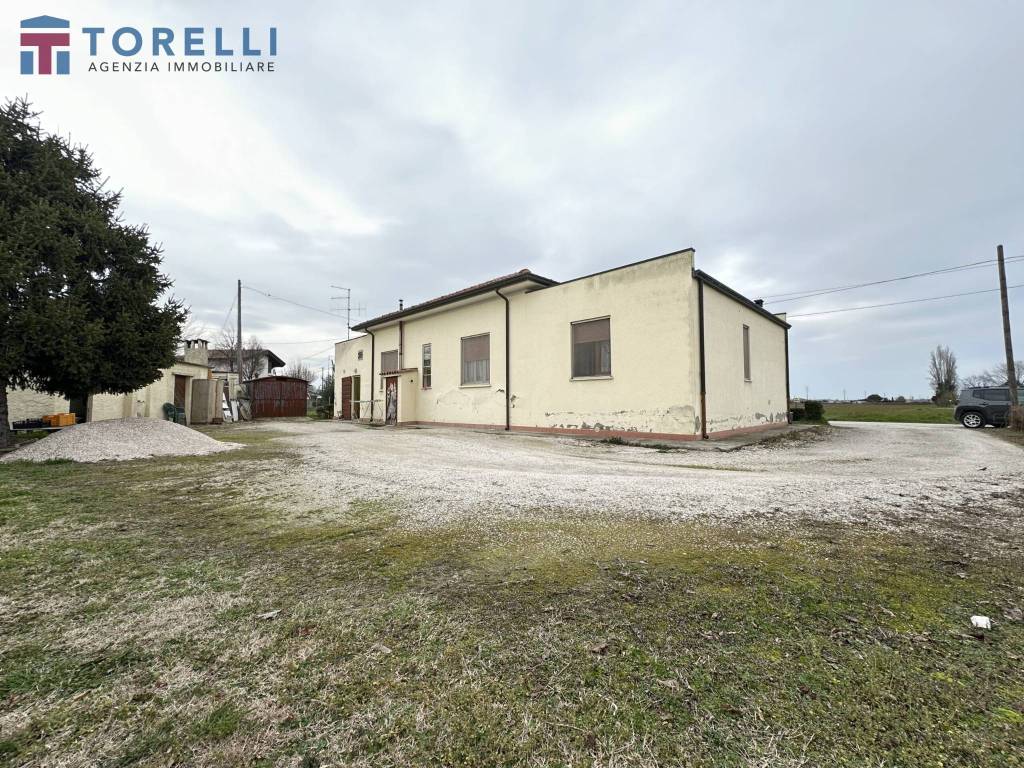 Casa Indipendente in vendita a Cesenatico via Cantalupo, 137