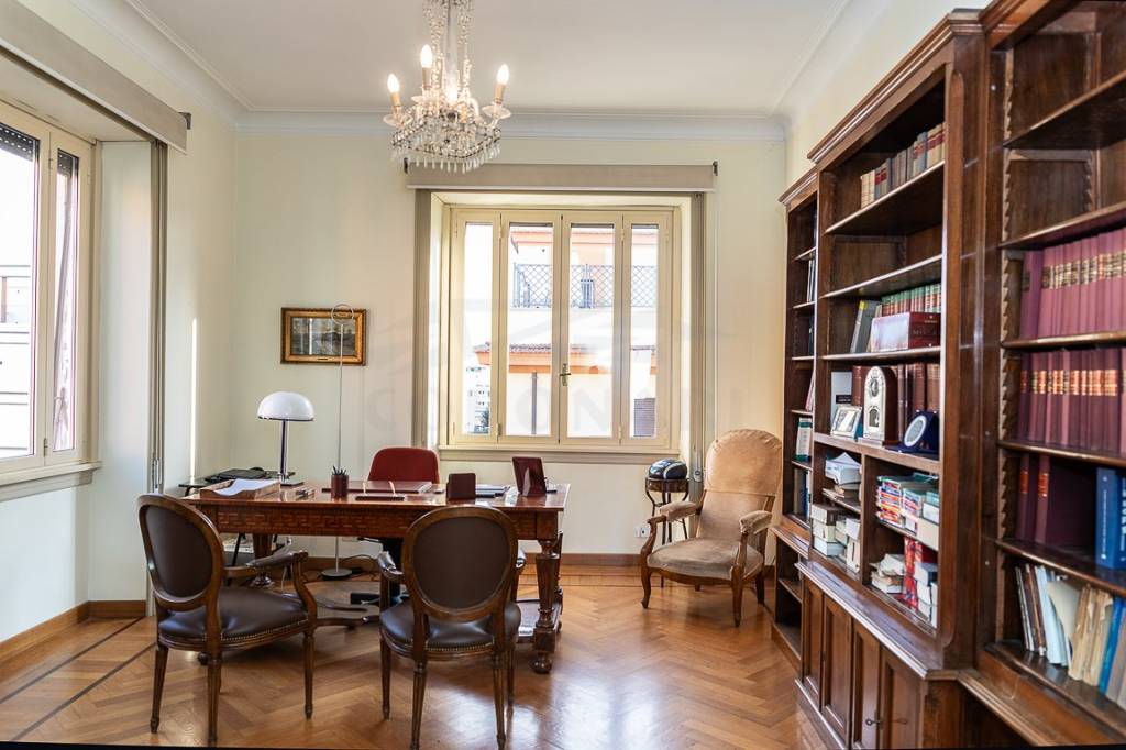 Appartamento in vendita a Roma via di Villa Emiliani