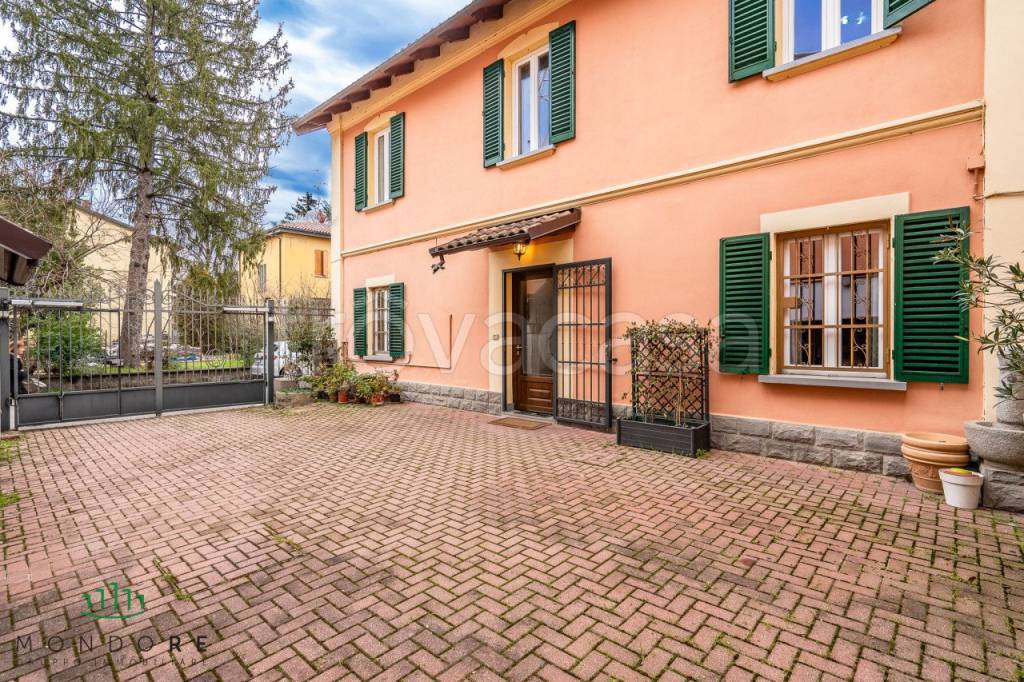 Casa Indipendente in vendita a Zola Predosa via Brigata Bolero