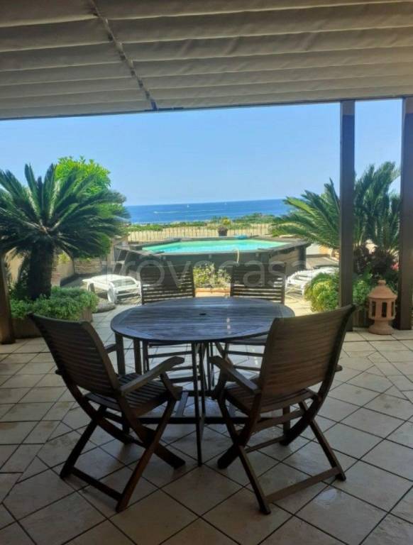 Villa Bifamiliare in in affitto da privato a Santa Marinella via Mar Mediterraneo, 60