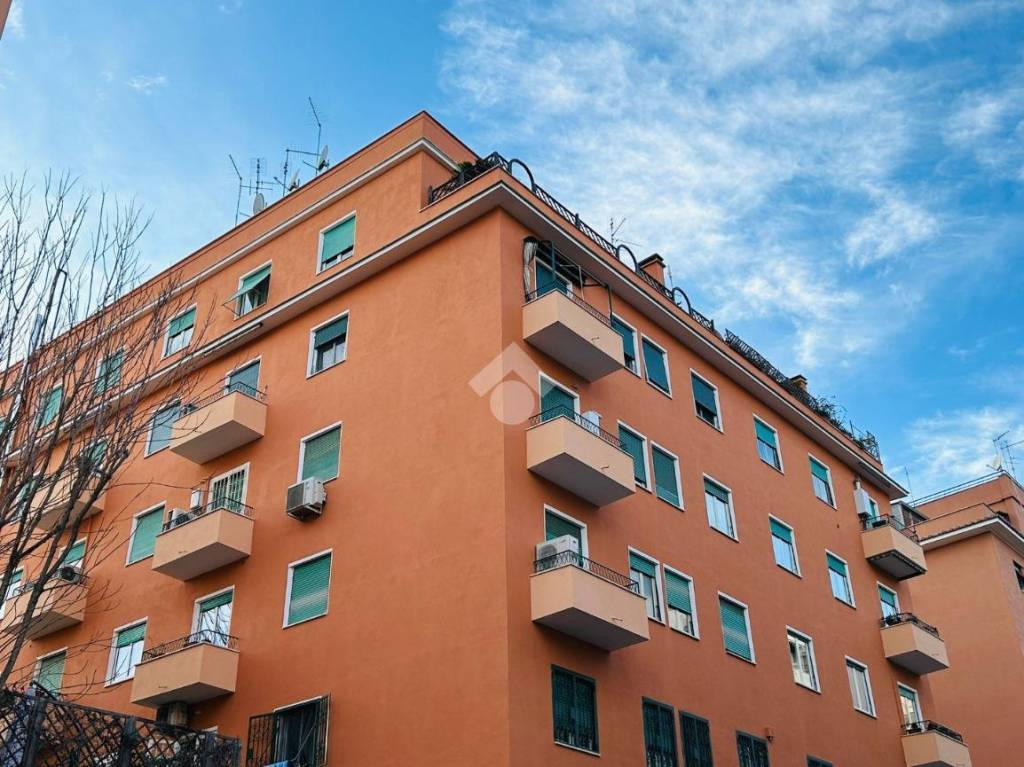Appartamento in vendita a Roma via Francesco Massi, 3