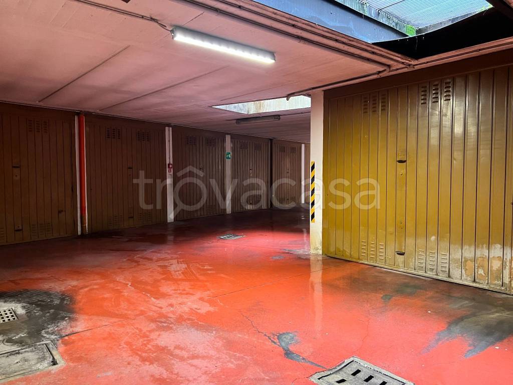 Garage in vendita a Bresso via Ambrogio Strada, 58
