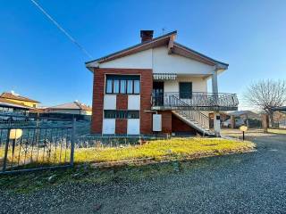 Casa indipendente in vendita ad alessandria via boidi, 37