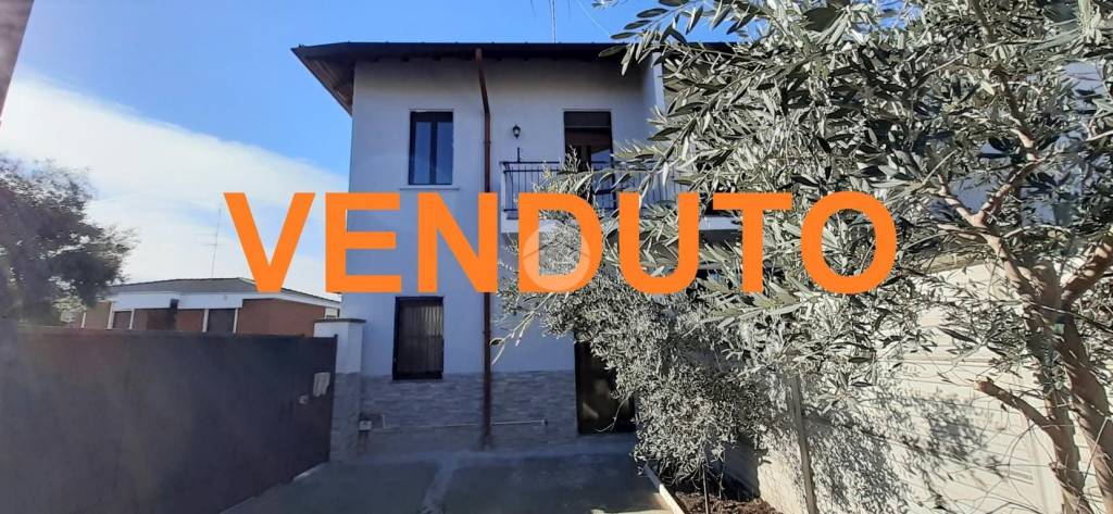 Casa Indipendente in vendita a Busto Garolfo via Torquato Tasso, 7