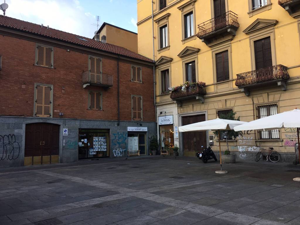 Magazzino in affitto a Torino piazza Santa Giulia, 9