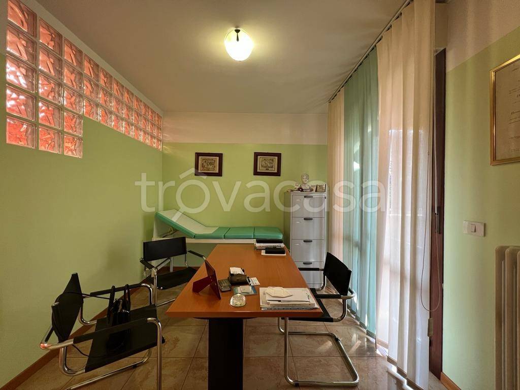 Appartamento in vendita a Loreto Aprutino strada Statale della Valle del Tavo