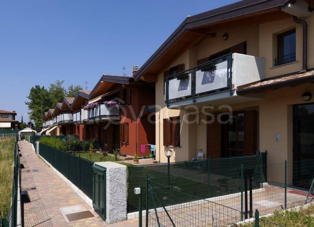 Appartamento in vendita a Rovellasca via Caduti di Nassiriya