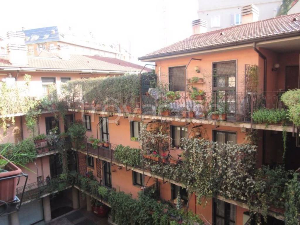 Appartamento in affitto a Milano via Balestrieri, 6