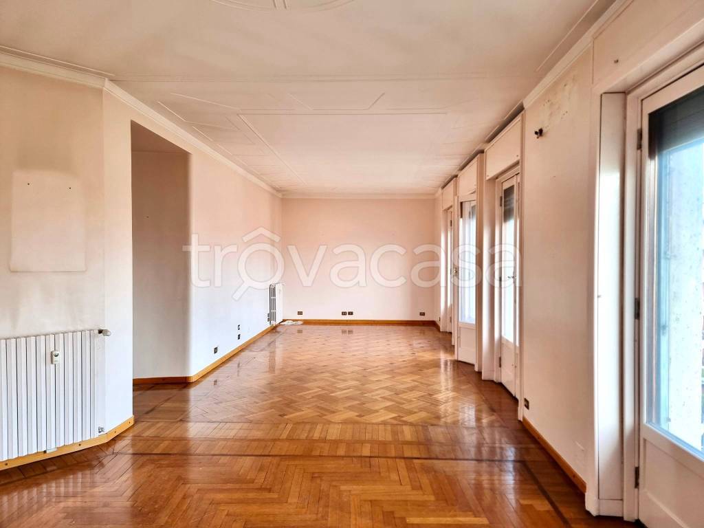 Appartamento in affitto a Milano piazza Sant'Angelo, 1