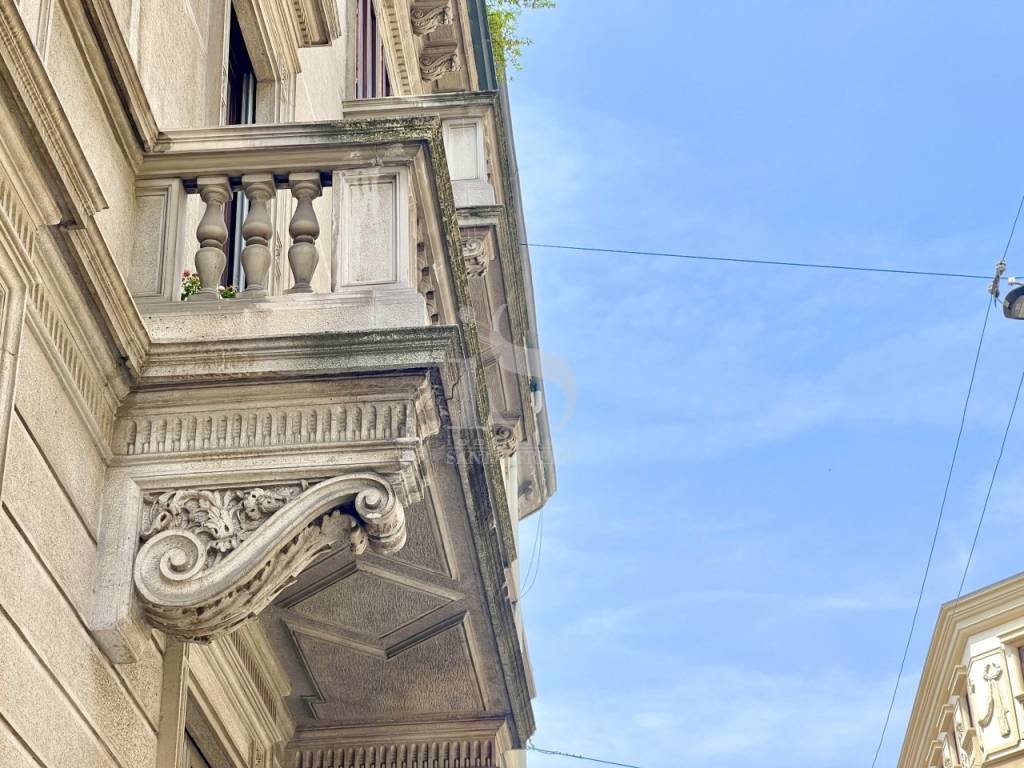 Ufficio in affitto a Milano via Vincenzo Bellini