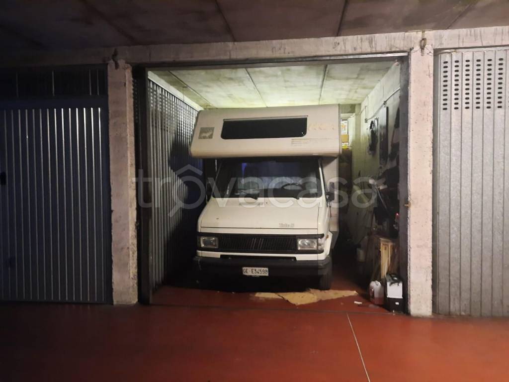 Garage in vendita a Genova viale Bernabò Brea