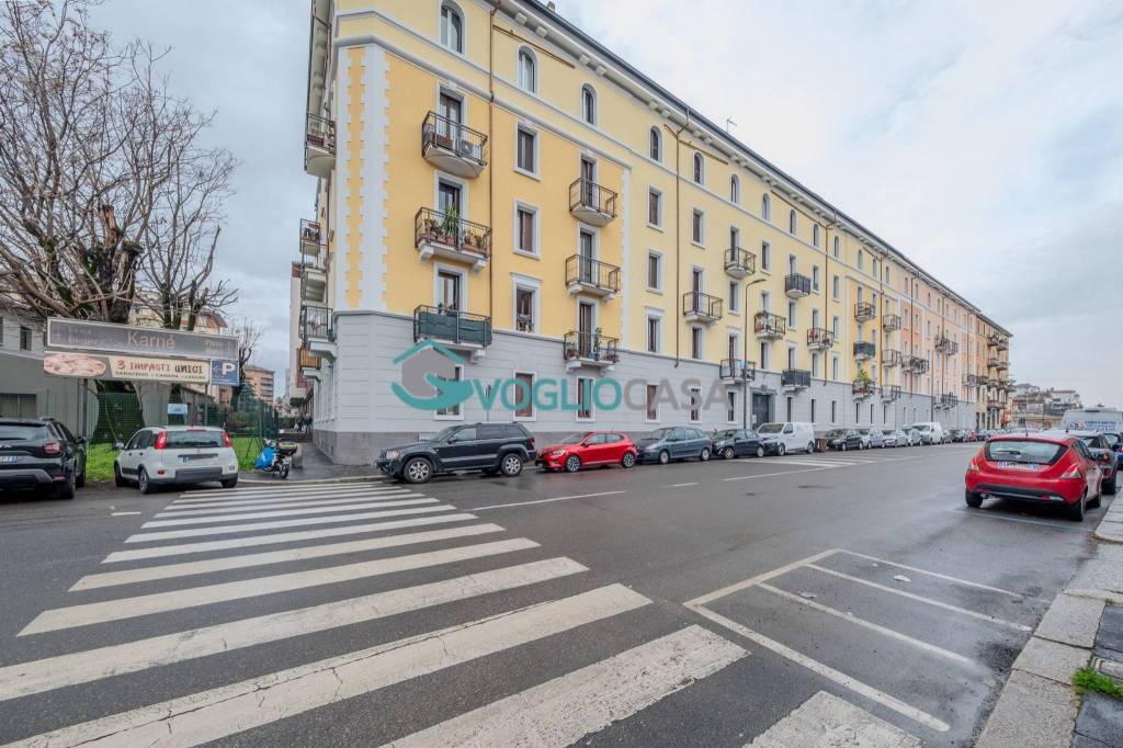 Appartamento in vendita a Milano via Giovanni Battista Sammartini, 65