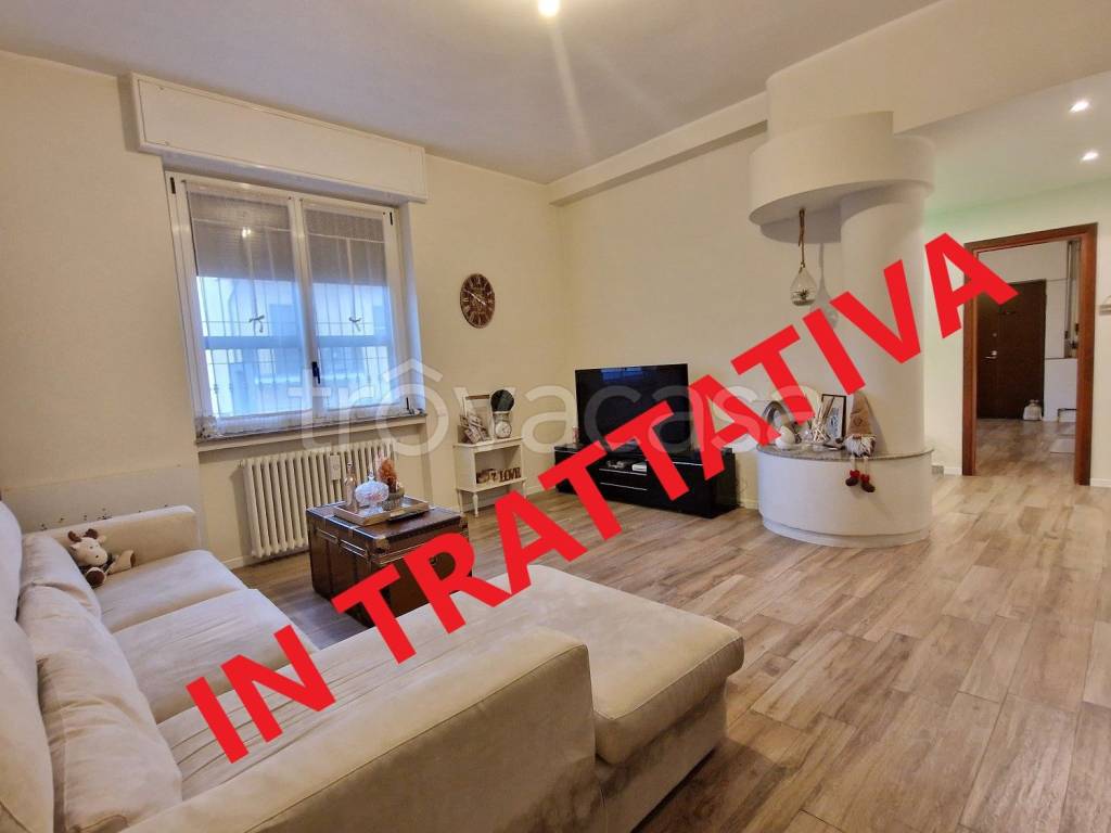 Appartamento in vendita a Cesano Boscone via San Carlo, 45