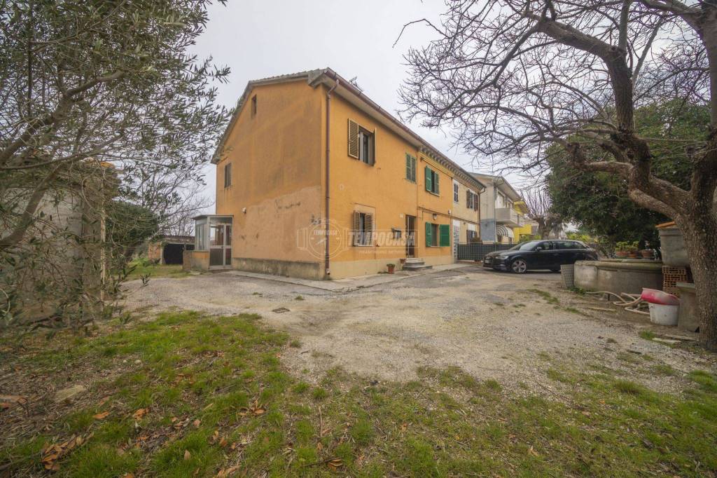 Casa Indipendente in vendita a Senigallia strada Seconda