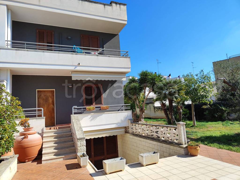 Villa Bifamiliare in vendita a Lecce via Evangelista Menga, 63
