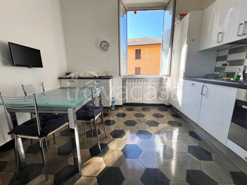 Appartamento in vendita a Genova via Ponza, 22