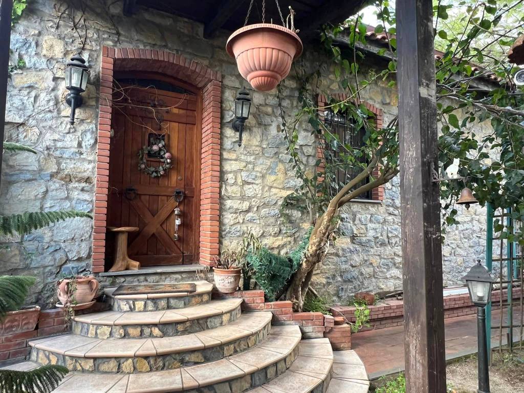 Villa in vendita a Laureana Cilento località archi