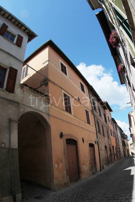 Appartamento in vendita a Fabriano via Antonio Fratti, 78b