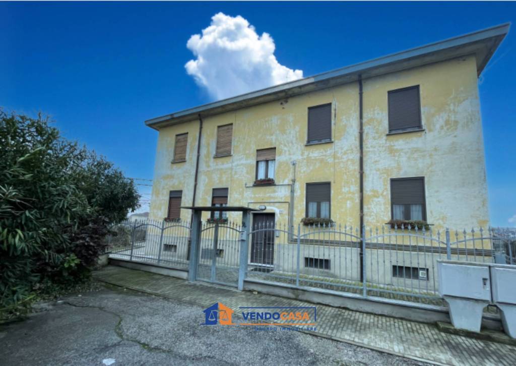 Appartamento in vendita a Carmagnola via Sottotenente Giuseppe Chiffi, 93