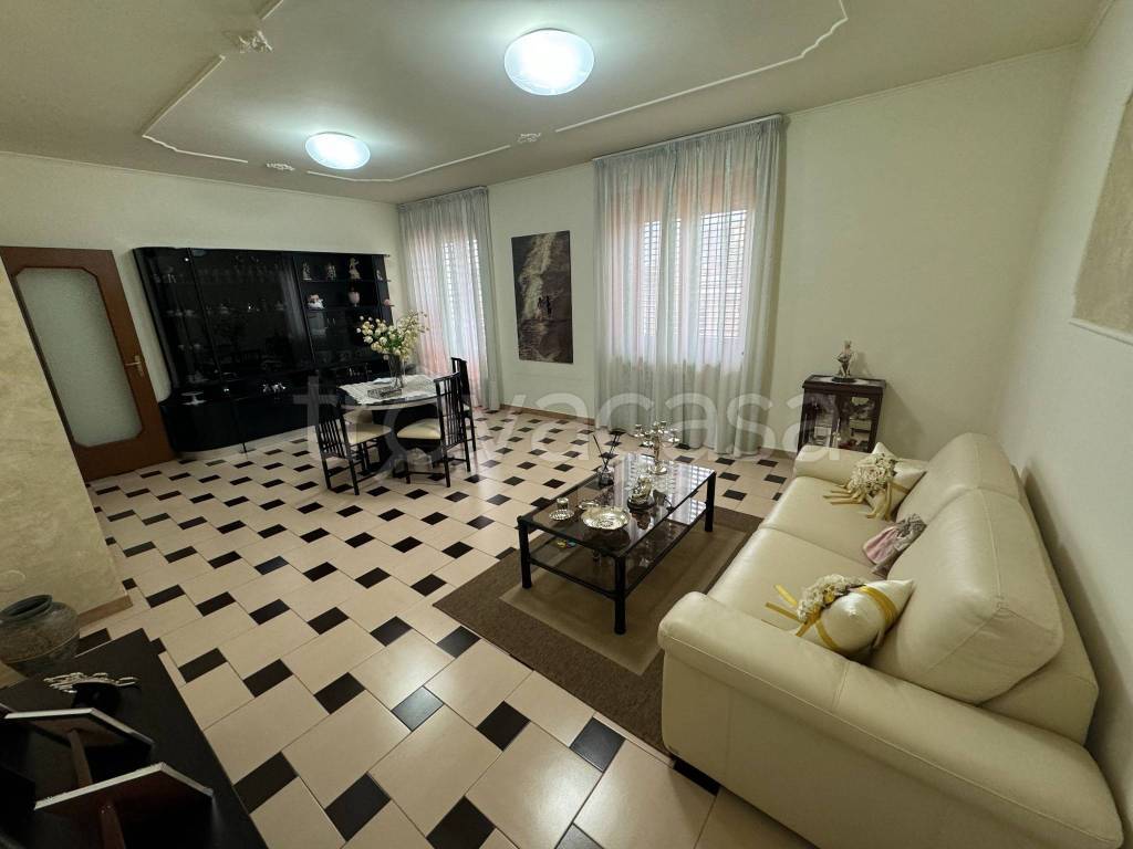 Appartamento in vendita a Nocera Inferiore via Michele Riccio, 9