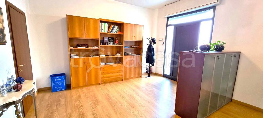 Appartamento in vendita a Parma via Vincenzo Ferrari