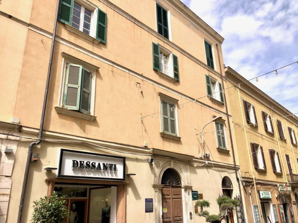 Appartamento in vendita a Sassari via Camillo Benso di Cavour