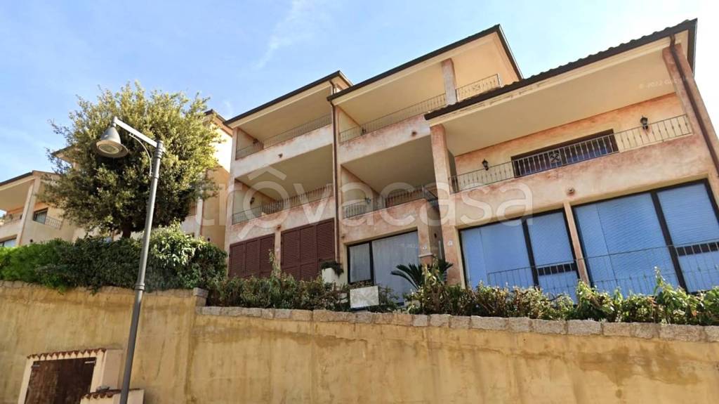 Appartamento in vendita a Trinità d'Agultu e Vignola circonvallazione Aldo Moro, 07038