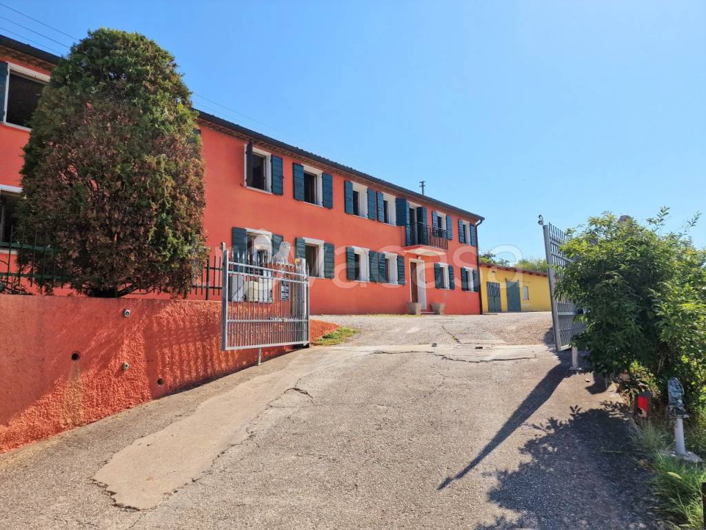 Casa Indipendente in vendita a Cinto Euganeo via dietromonte