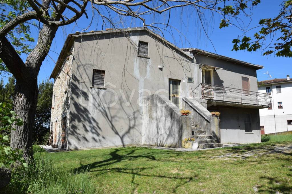 Villa in vendita a Maiolo località Santa Maria, 117