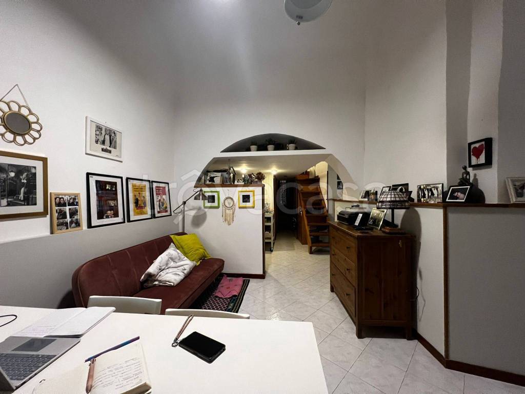 Appartamento in vendita a Roma via Camillo Benso di Cavour
