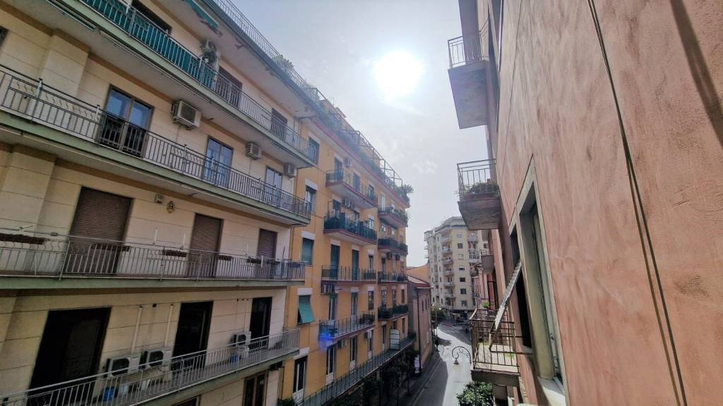 Appartamento in vendita a Salerno via del Carmine, 57