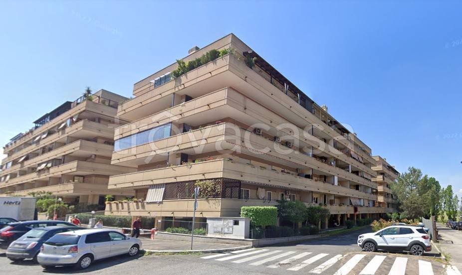 Garage in vendita a Roma via Luigi Gastinelli, 216