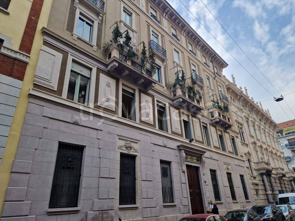 Ufficio in affitto a Milano via Giacomo Mellerio