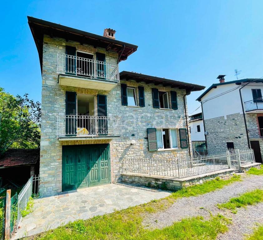 Villa in vendita a Bobbio