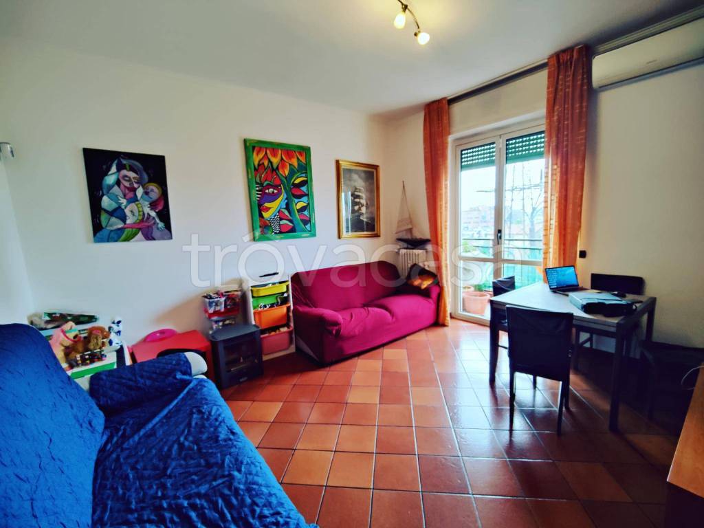 Appartamento in vendita a Monza via Giuseppe Saverio Mercadante, 57