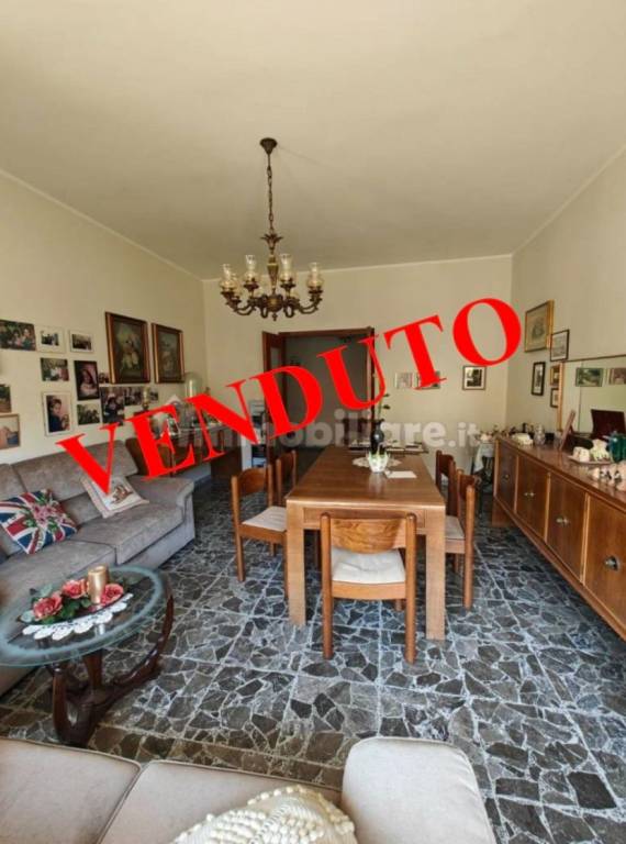 Appartamento in vendita a Pescara via Camillo Benso di Cavour, 30