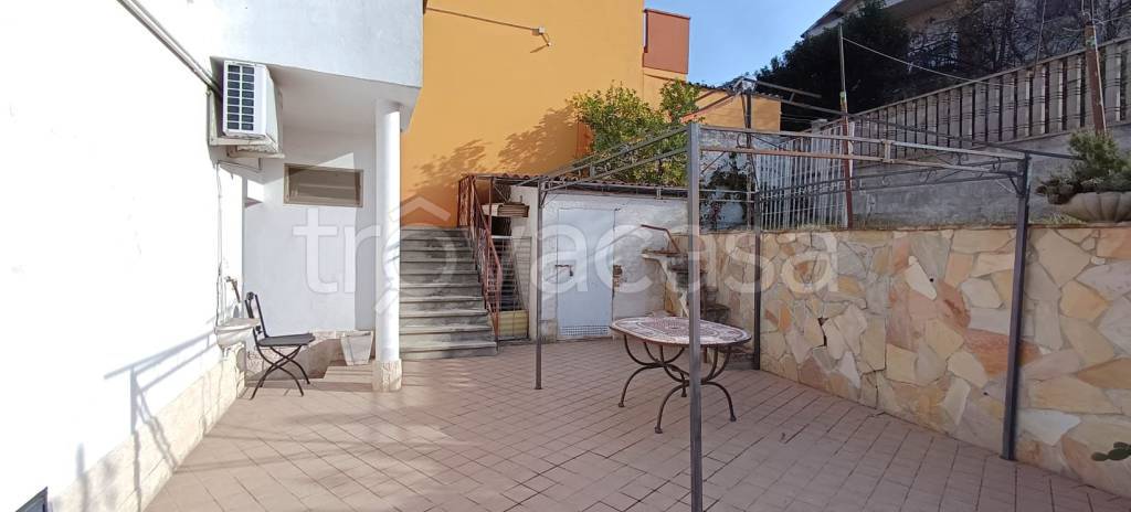 Casa Indipendente in vendita a Pescara via Tirino
