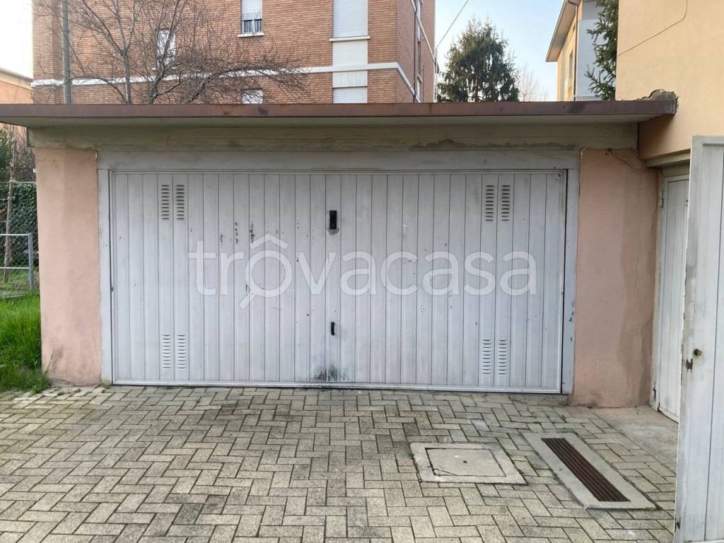 Garage in vendita a Sorbolo Mezzani via Esperanto, 2