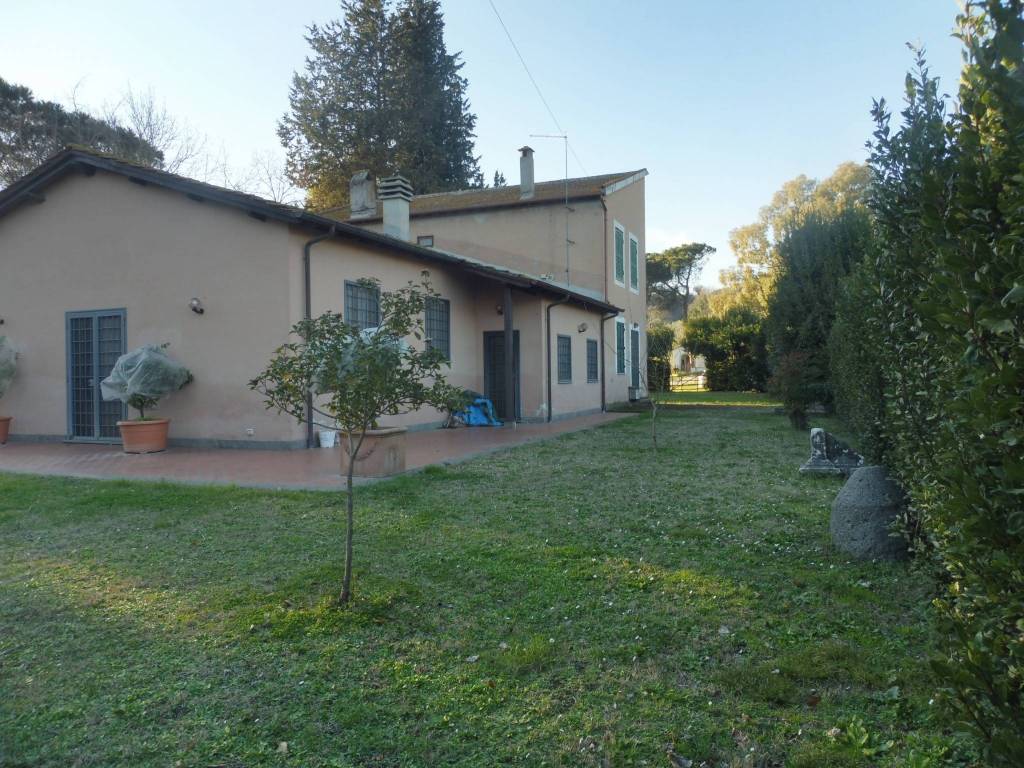 Casale in vendita a Riano via Piana Perina, 1