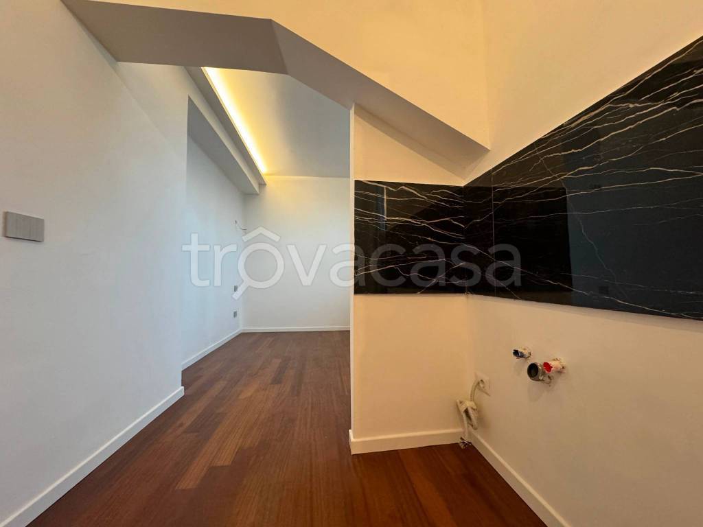 Appartamento in vendita a Milano via Giovanni Battista Piranesi, 45