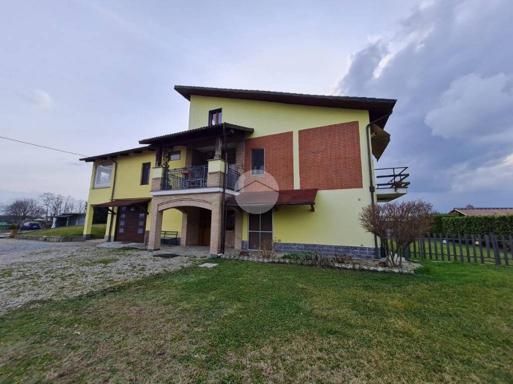 Villa Bifamiliare in vendita a Bosconero vicolo grappa, 27