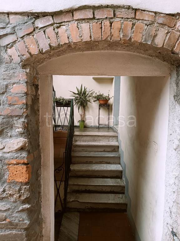 Appartamento in in vendita da privato a Santo Stefano di Magra via Cisa Nord, 10