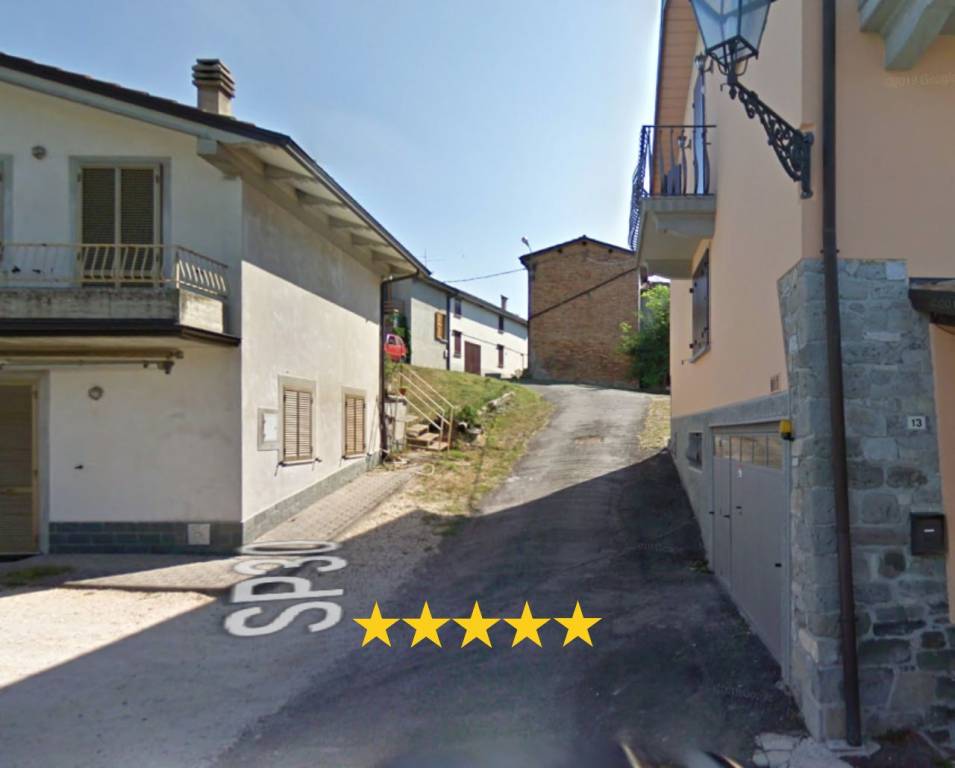 Appartamento all'asta a Varano de' Melegari via Montesalso