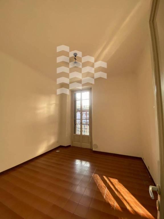 Appartamento in vendita a Milano via Costanza, 17