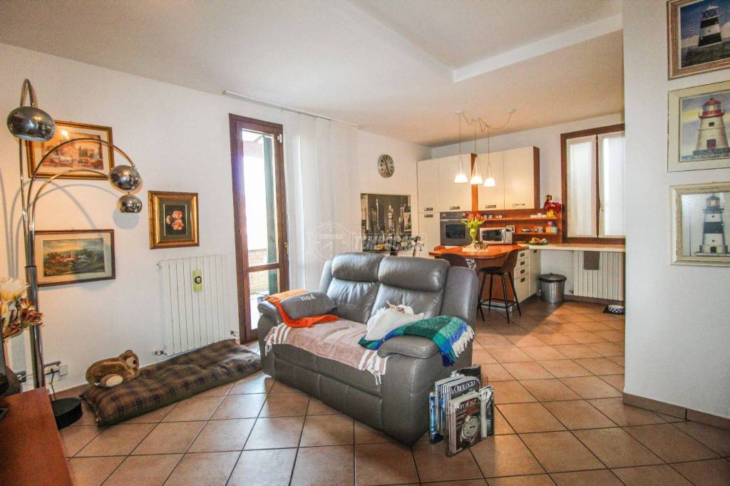 Appartamento in vendita a San Prospero via Meucci 22