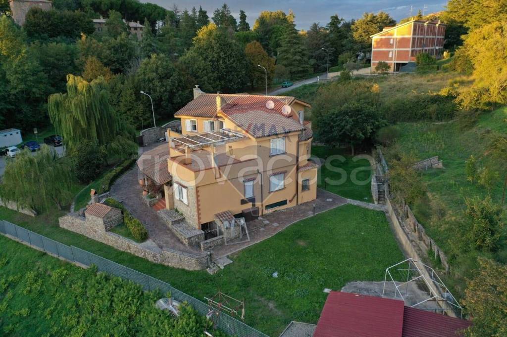 Villa Bifamiliare in vendita a Ficulle largo Berlinguer, 1