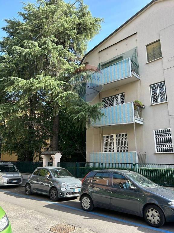 Appartamento in vendita a Bologna via Vincenzo Vela, 9