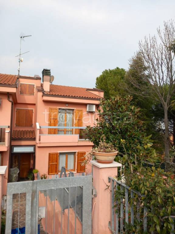 Appartamento in vendita a Montegridolfo via Trebbio