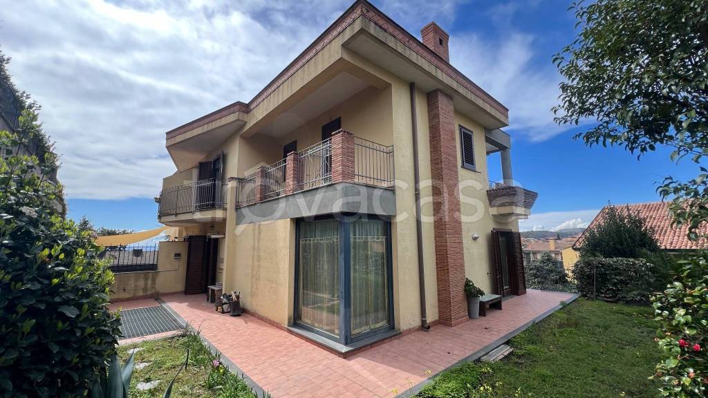 Villa Bifamiliare in in vendita da privato a Trecastagni via Sebastiano Consoli, 2