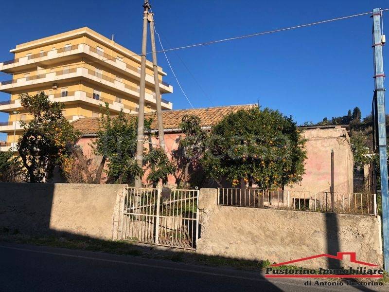 Casa Indipendente in vendita a Reggio di Calabria via Nazionale